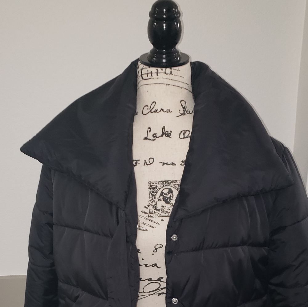 Women's Puffer Ribbon Jacket - Picture 2 of 5